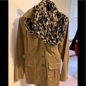Kaki waist fit Jacket/blazer with leopard scarf